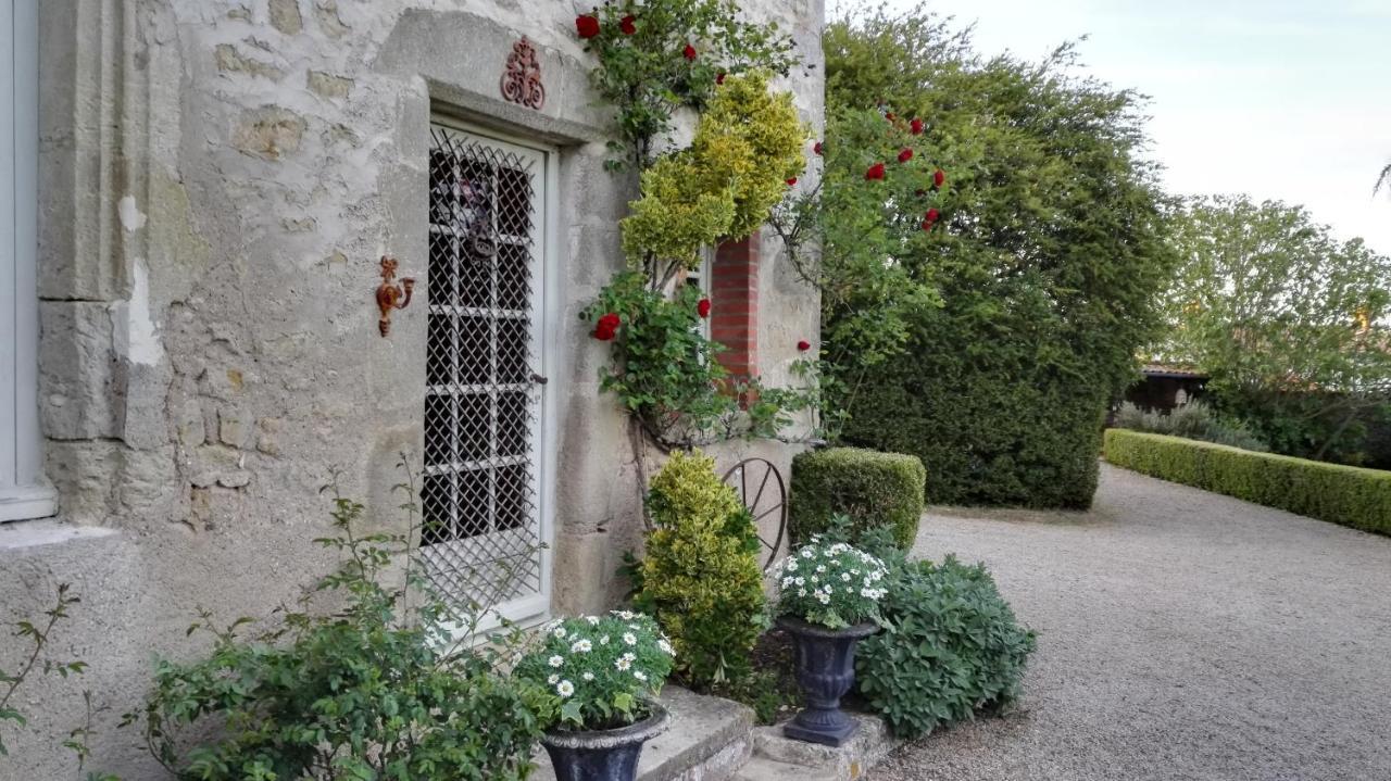 14Th Century Priory In Pressigny Bed & Breakfast Pressigny  Bagian luar foto
